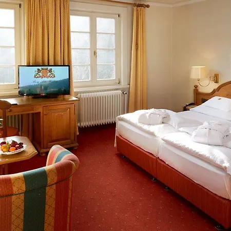 Und Restaurant Burg Schnellenberg