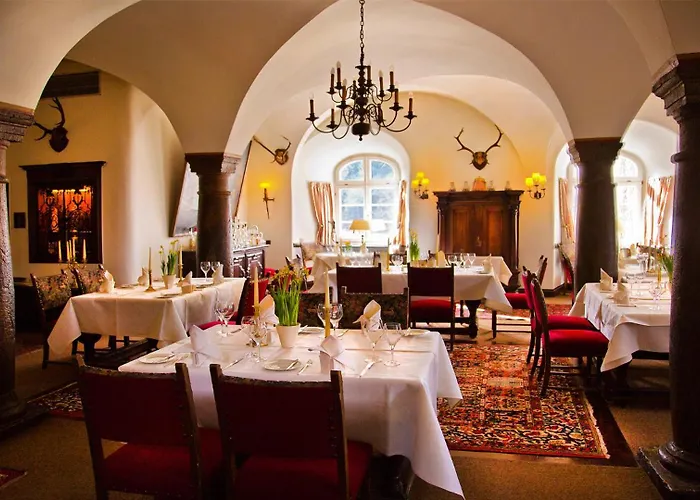 Und Restaurant Burg Schnellenberg